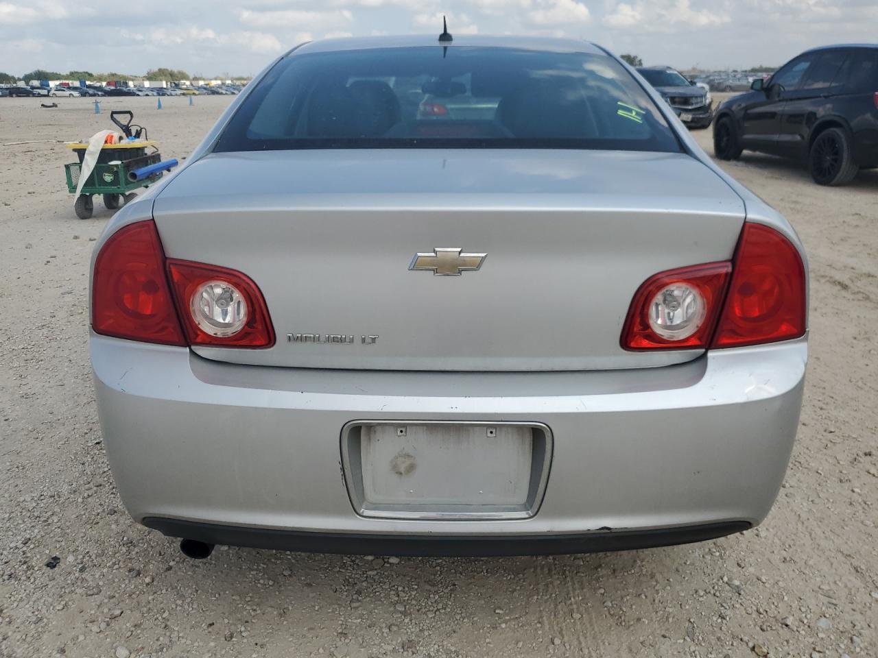 2011 Chevrolet Malibu - Image 6