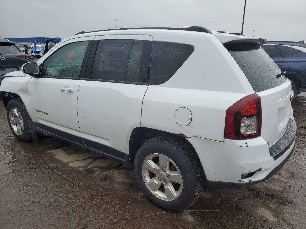 VIN 1C4NJCEA1ED503008 2014 JEEP COMPASS no.2