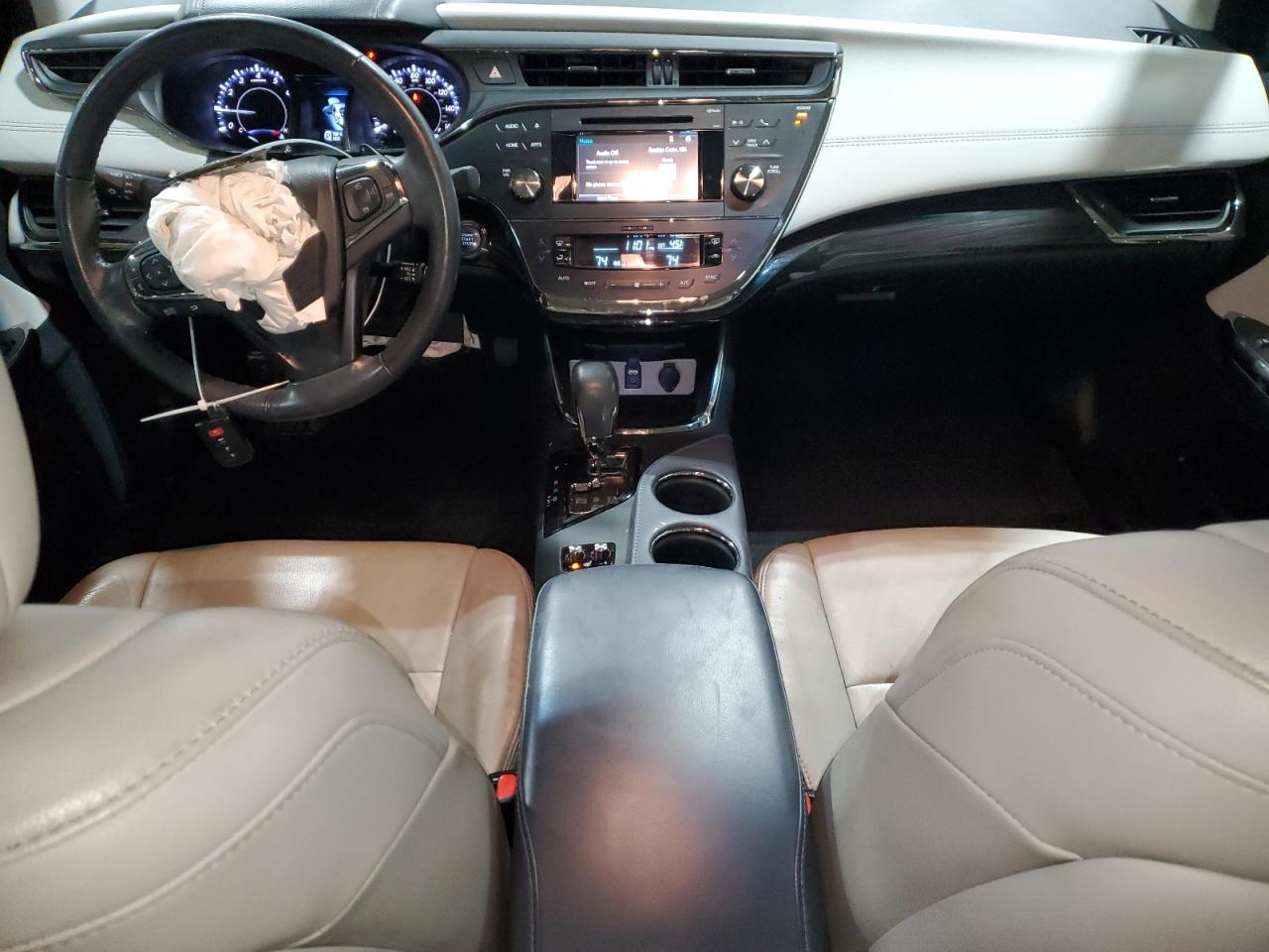 2015 Toyota Avalon - Image 8