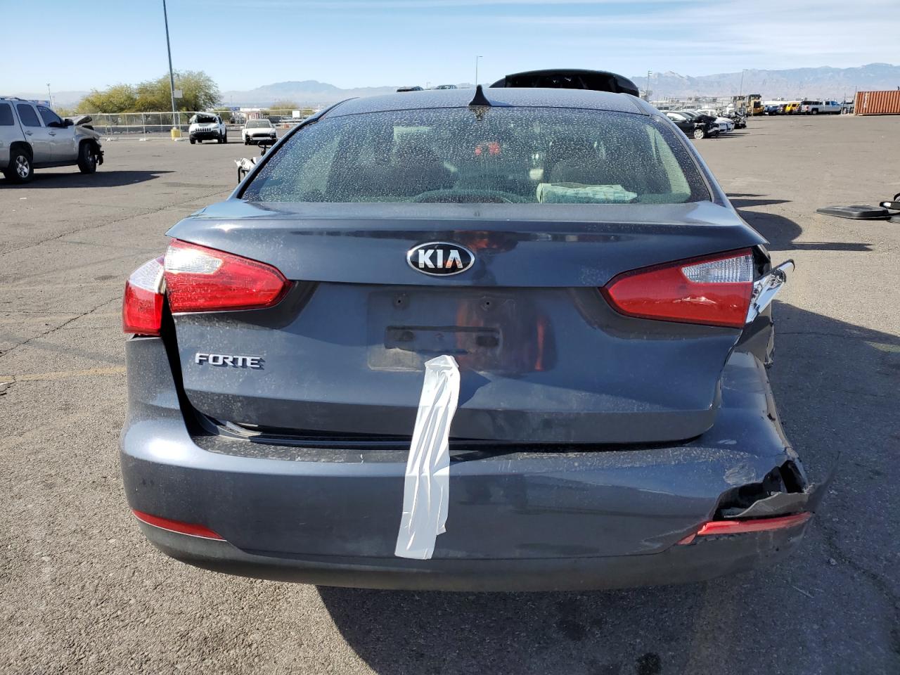 2016 Kia Forte - Image 6