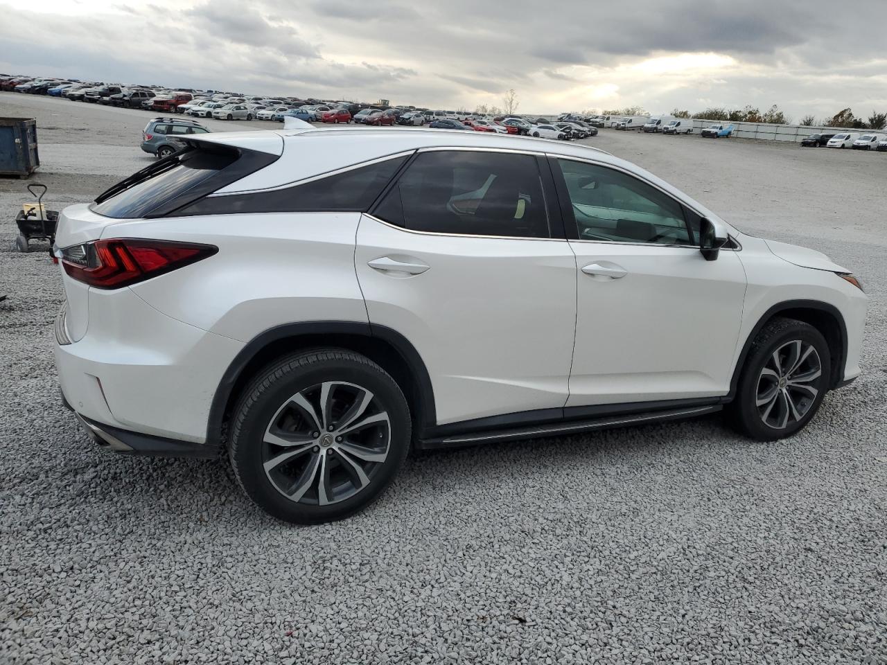 2017 Lexus RX - Image 3