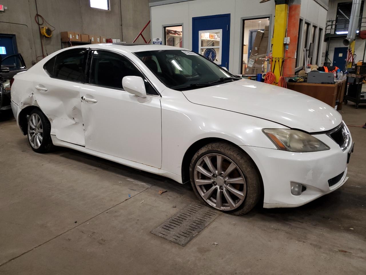 2006 Lexus IS - Image 4