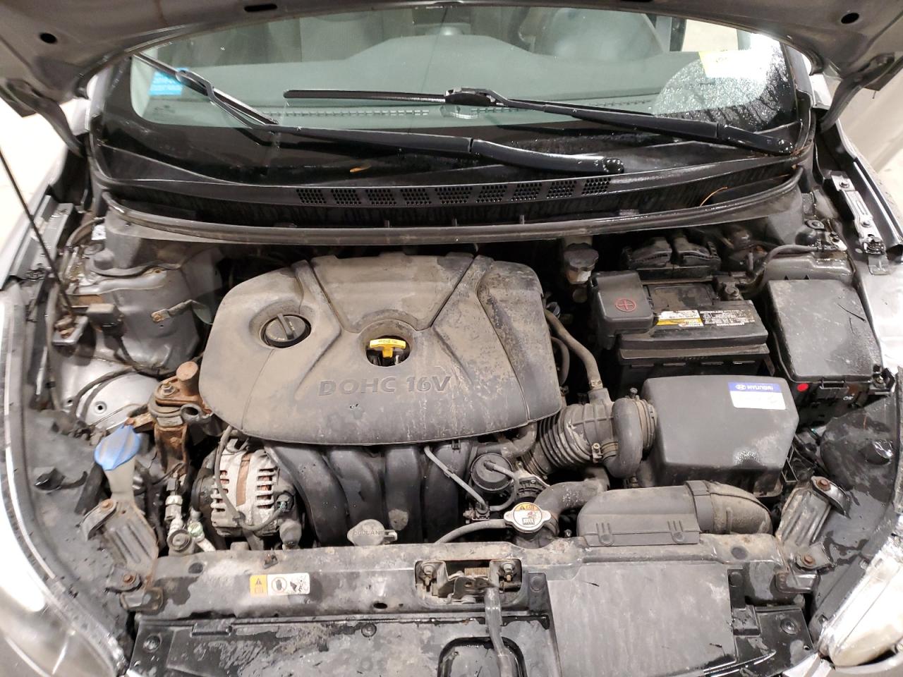2014 Hyundai Elantra - Image 11