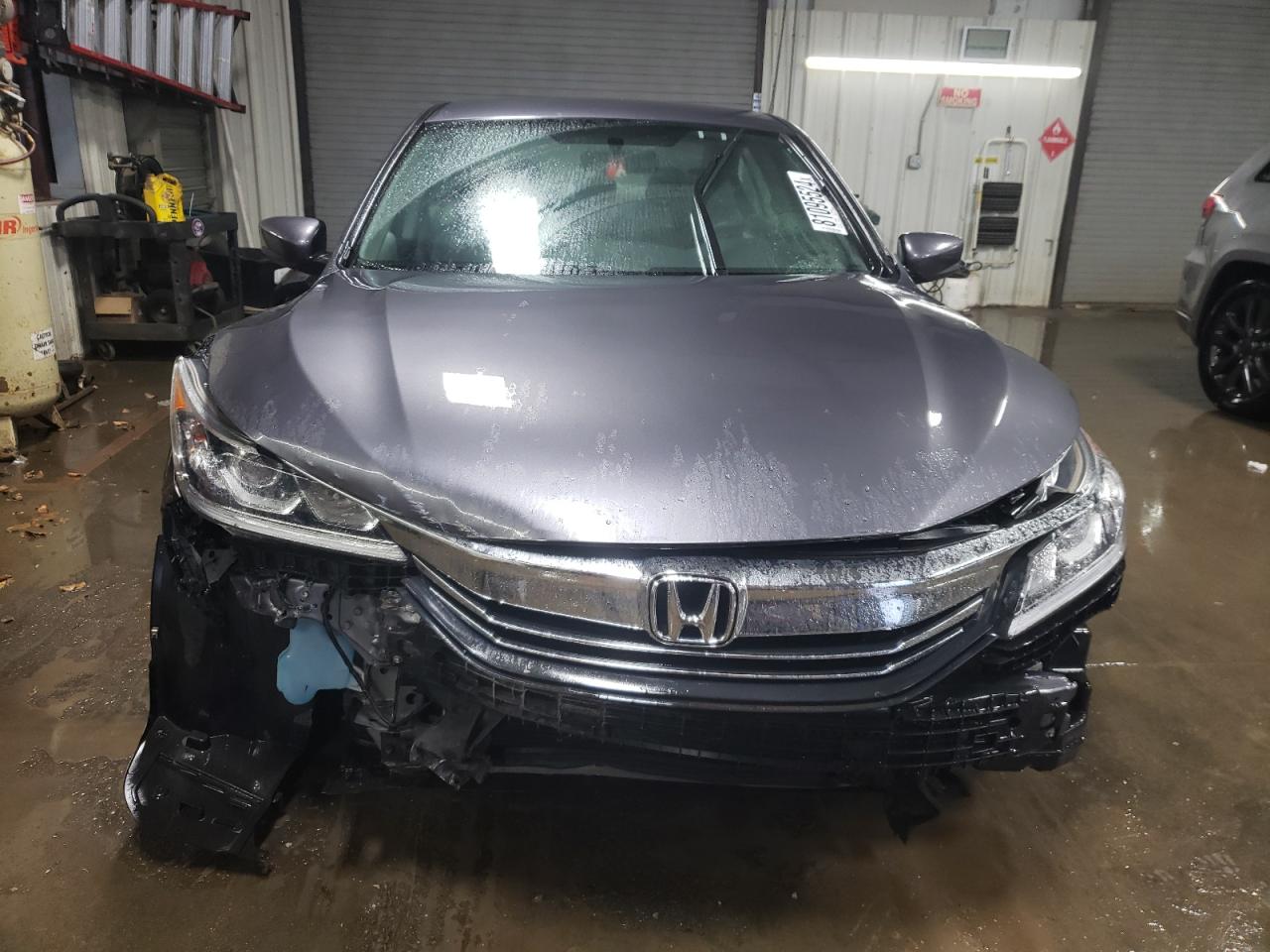 2017 Honda Accord Lx VIN: 1HGCR2F37HA209663 Lot: 81095524