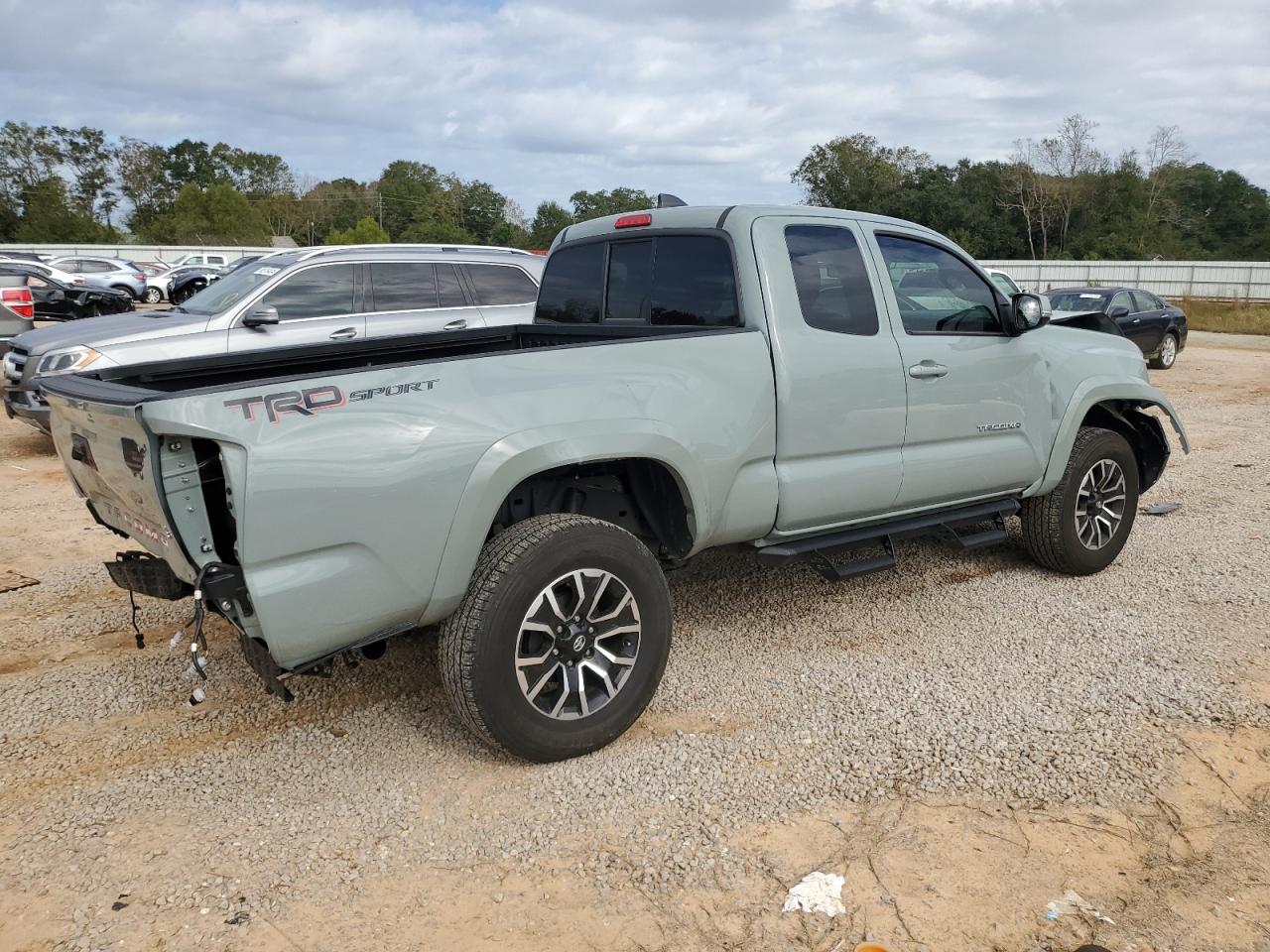 2022 Toyota Tacoma - Image 3
