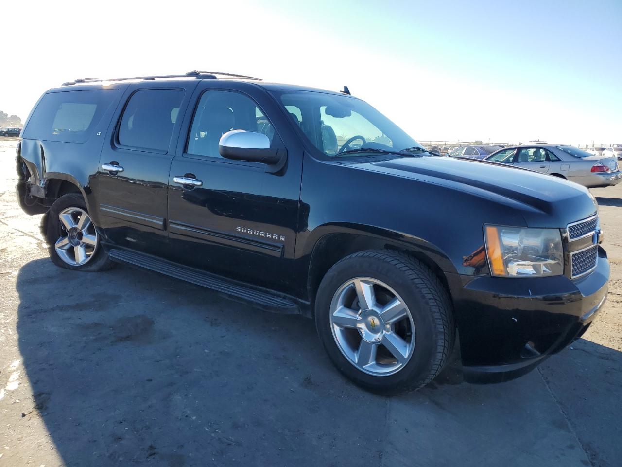 2011 Chevrolet Suburban - Image 4