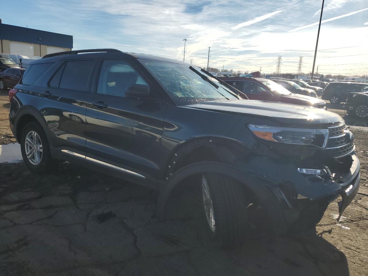 2022 Ford Explorer - Image 4