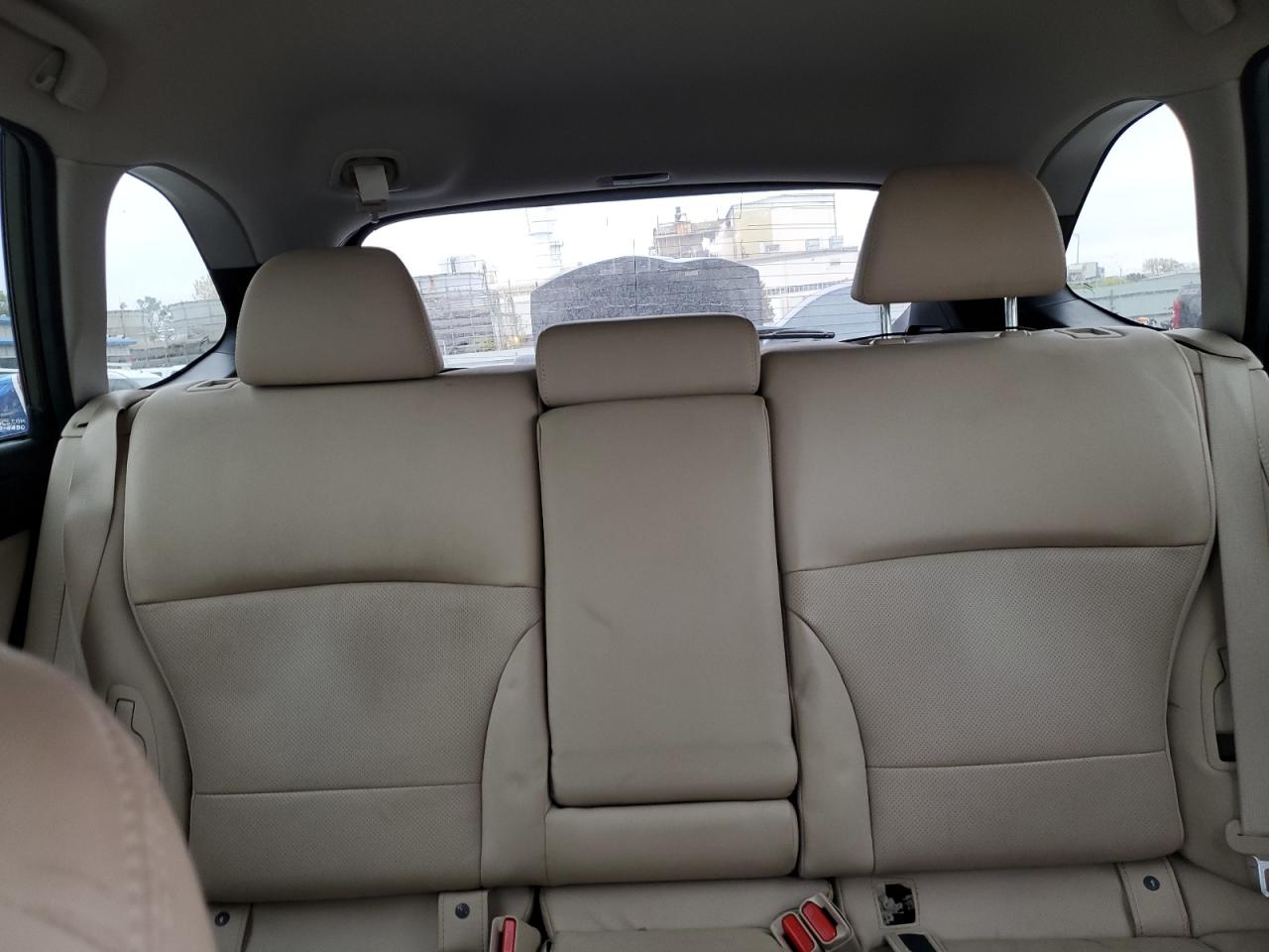 2019 Subaru Outback - Image 10