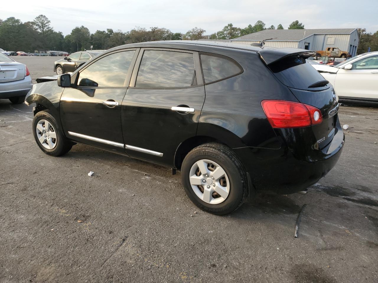 2012 Nissan Rogue - Image 2