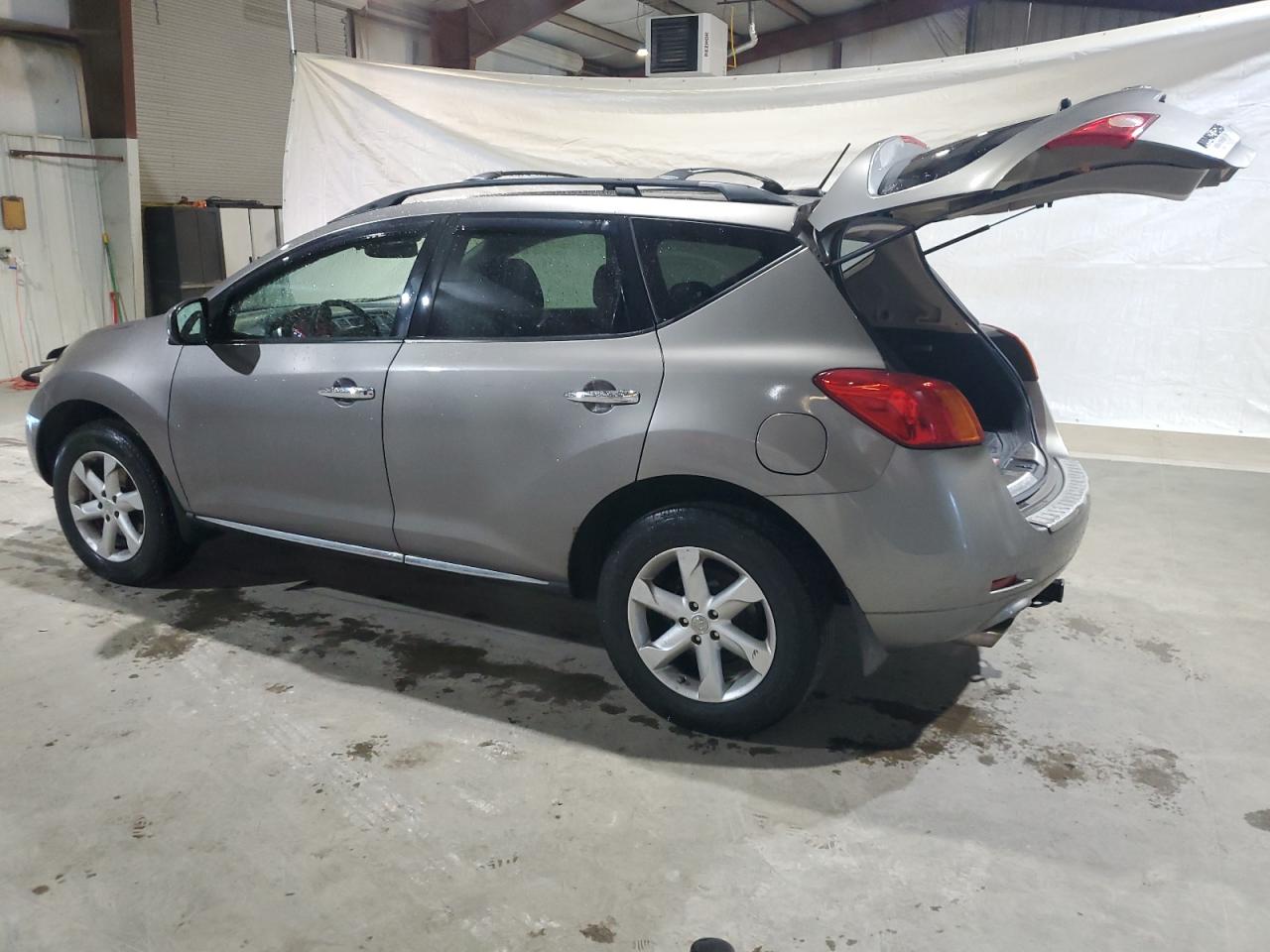 2010 Nissan Murano - Image 2