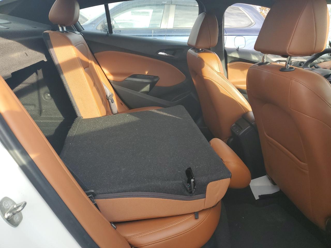 2018 Chevrolet Cruze - Image 10