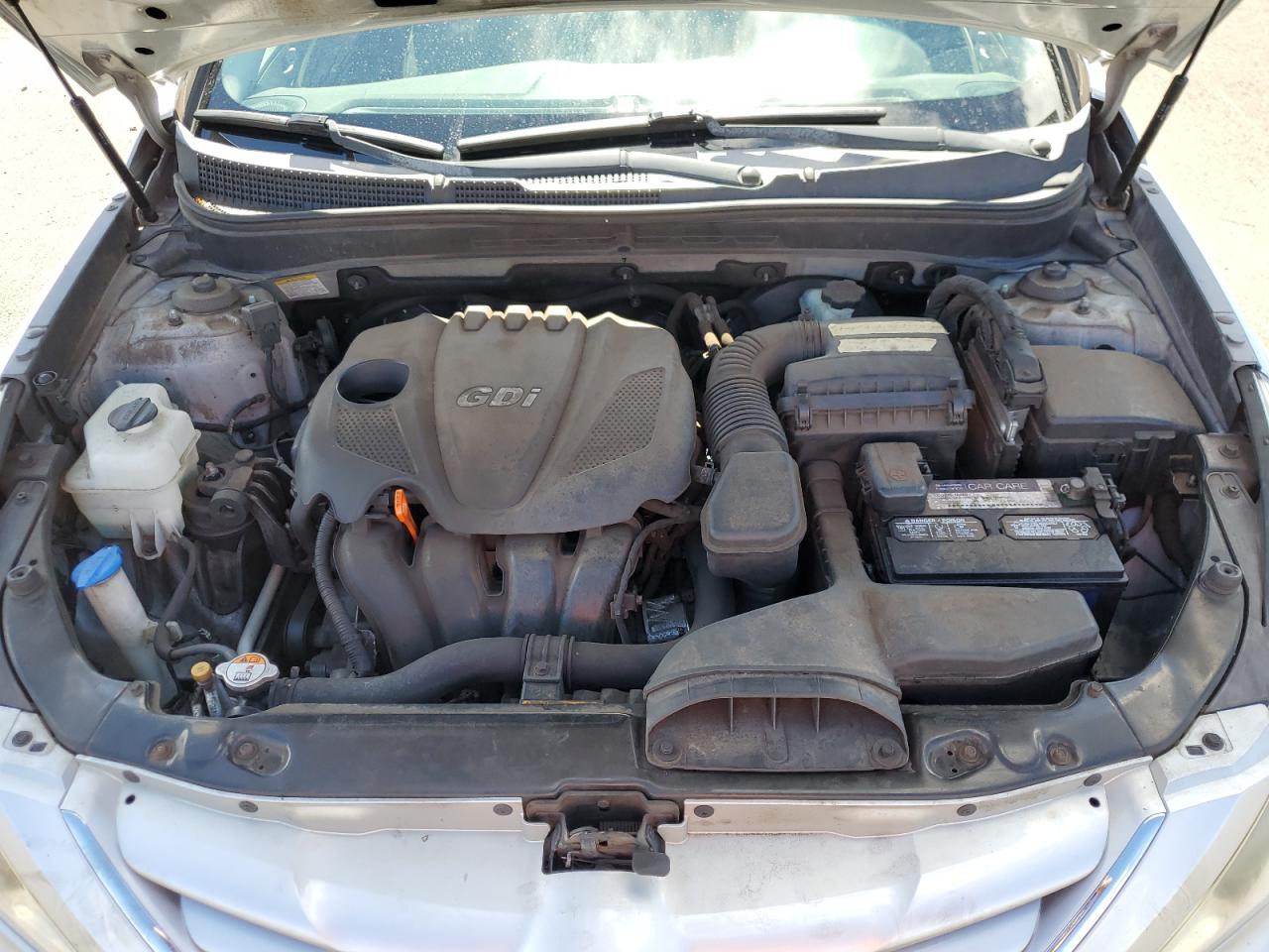 2011 Hyundai Sonata - Image 11