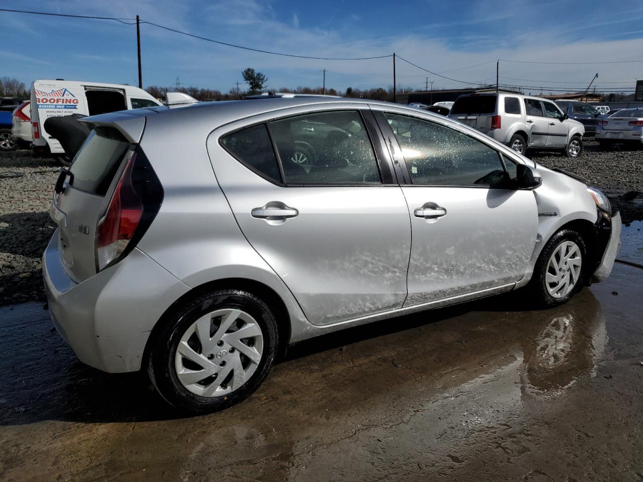 2015 Toyota Prius C VIN: JTDKDTB39F1586710 Lot: 81102314