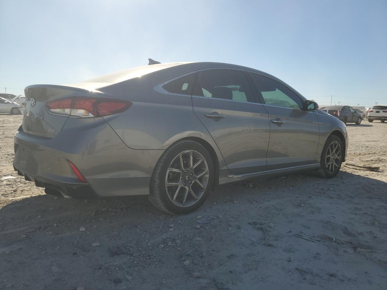 2018 Hyundai Sonata - Image 3