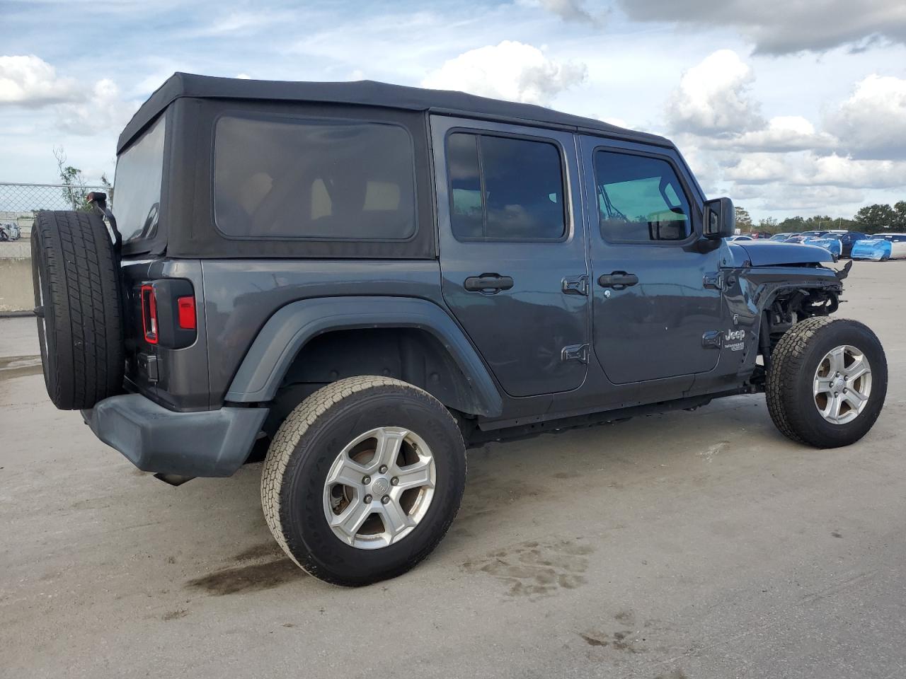 2018 Jeep Wrangler - Image 3
