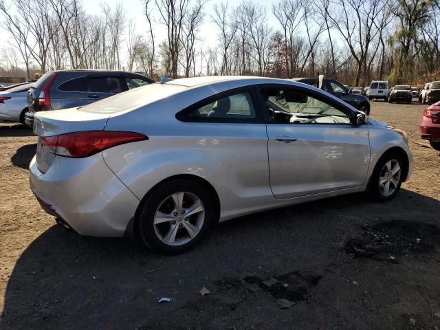 Coupet HYUNDAI ELANTRA 2013 Silver