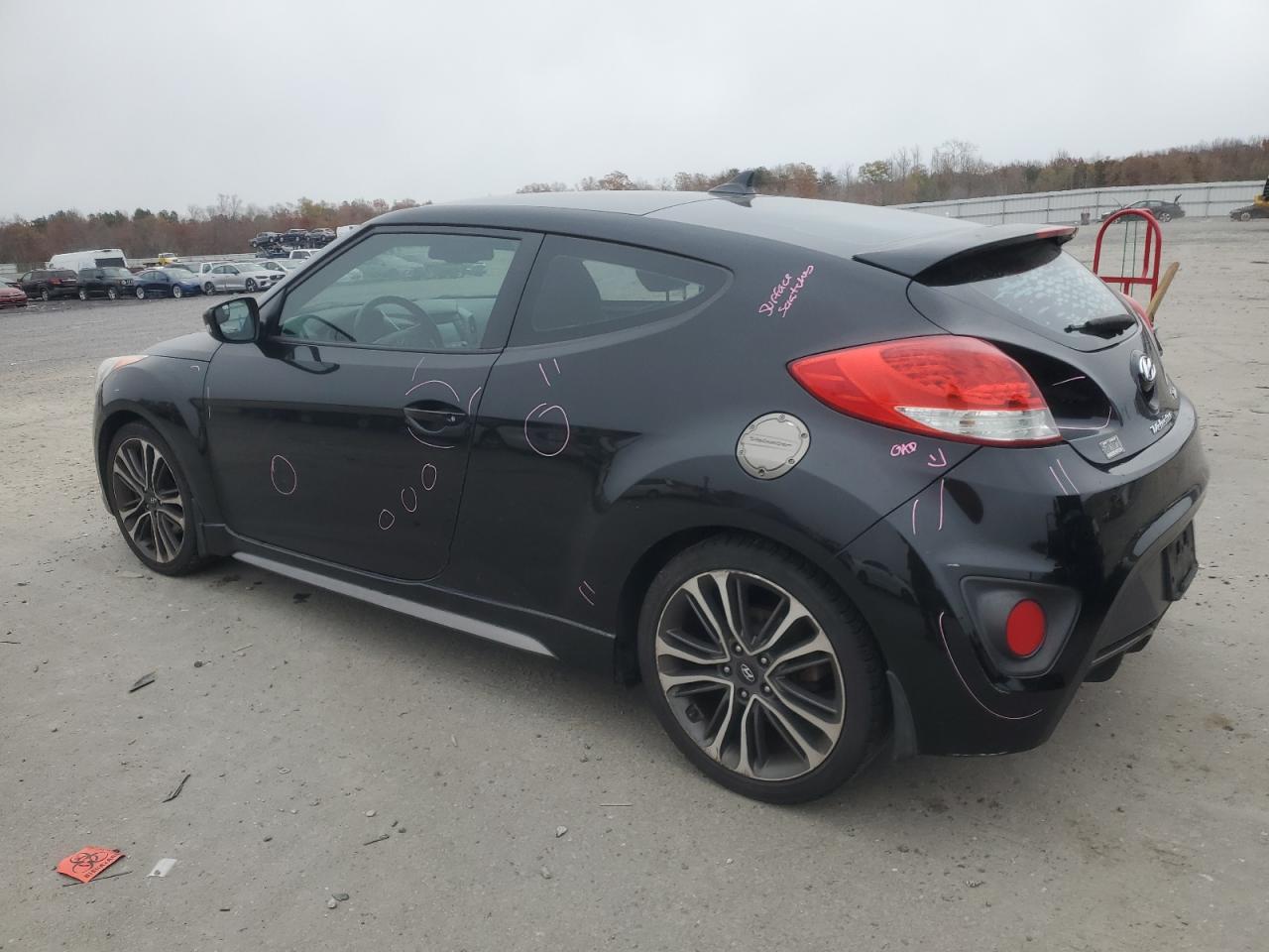 2016 Hyundai Veloster - Image 2