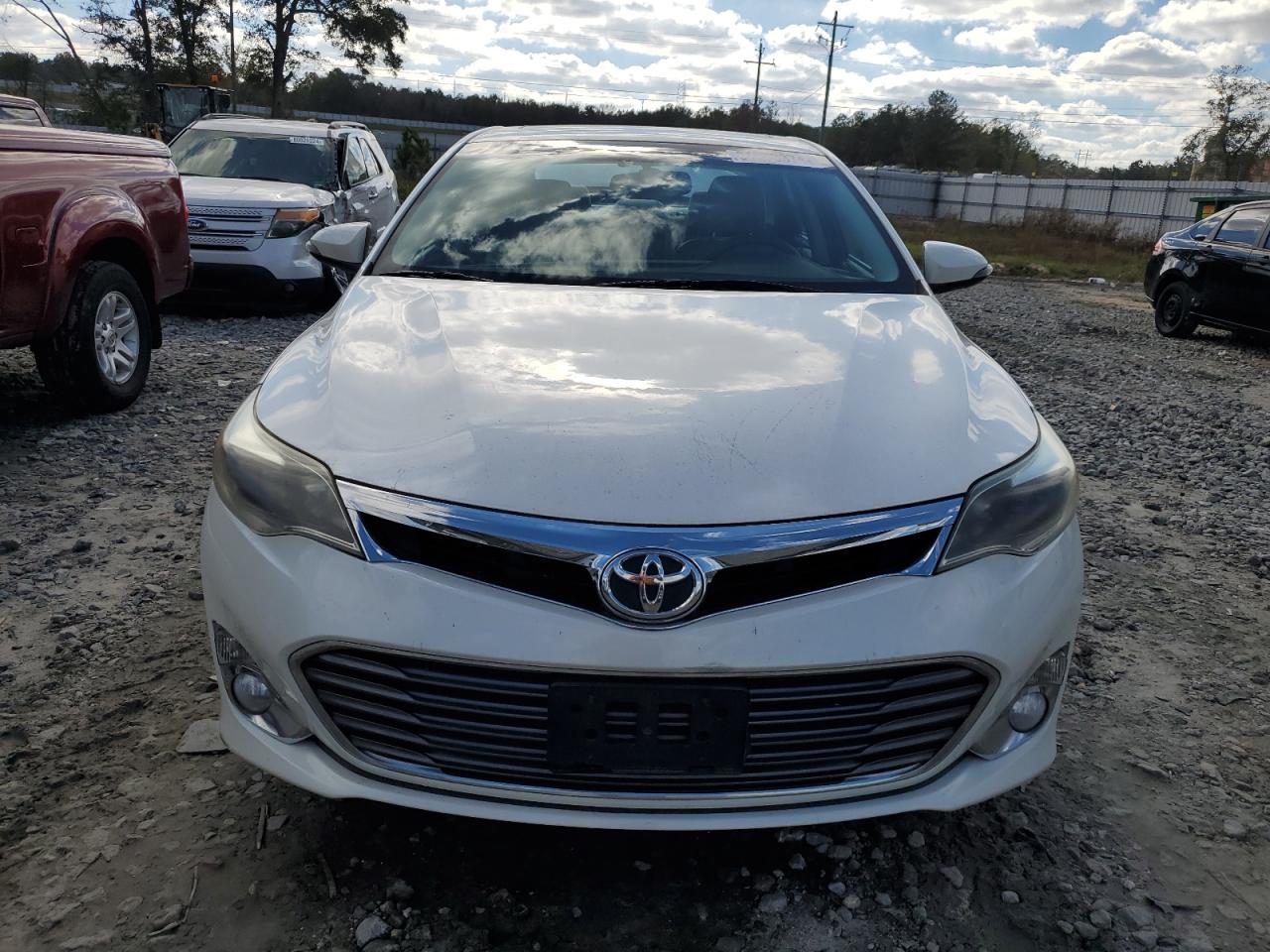 2014 Toyota Avalon - Image 5