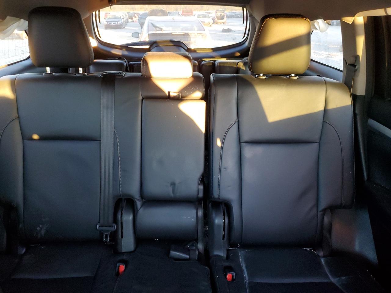 2018 Toyota Highlander - Image 10