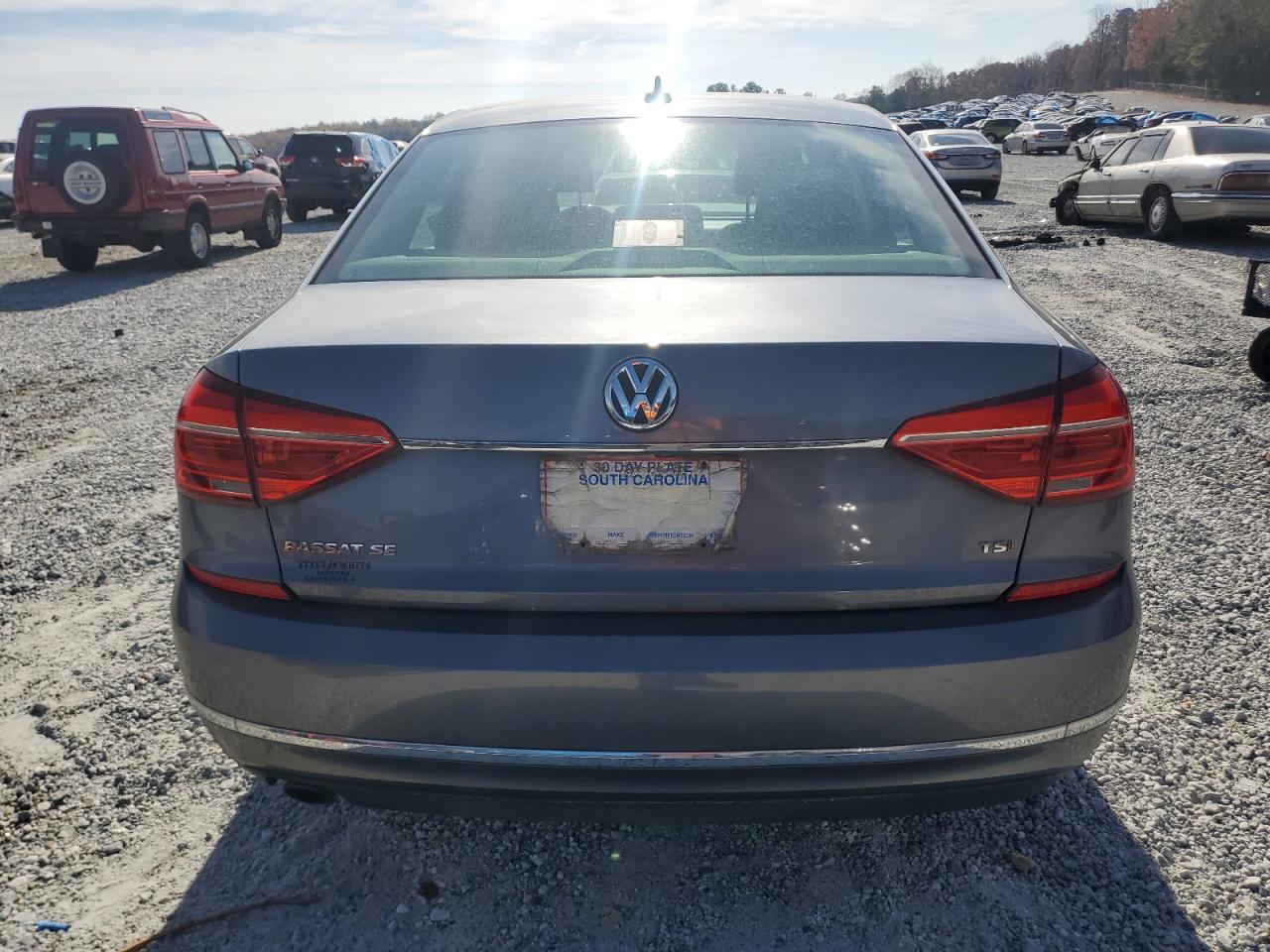 2016 Volkswagen Passat - Image 6