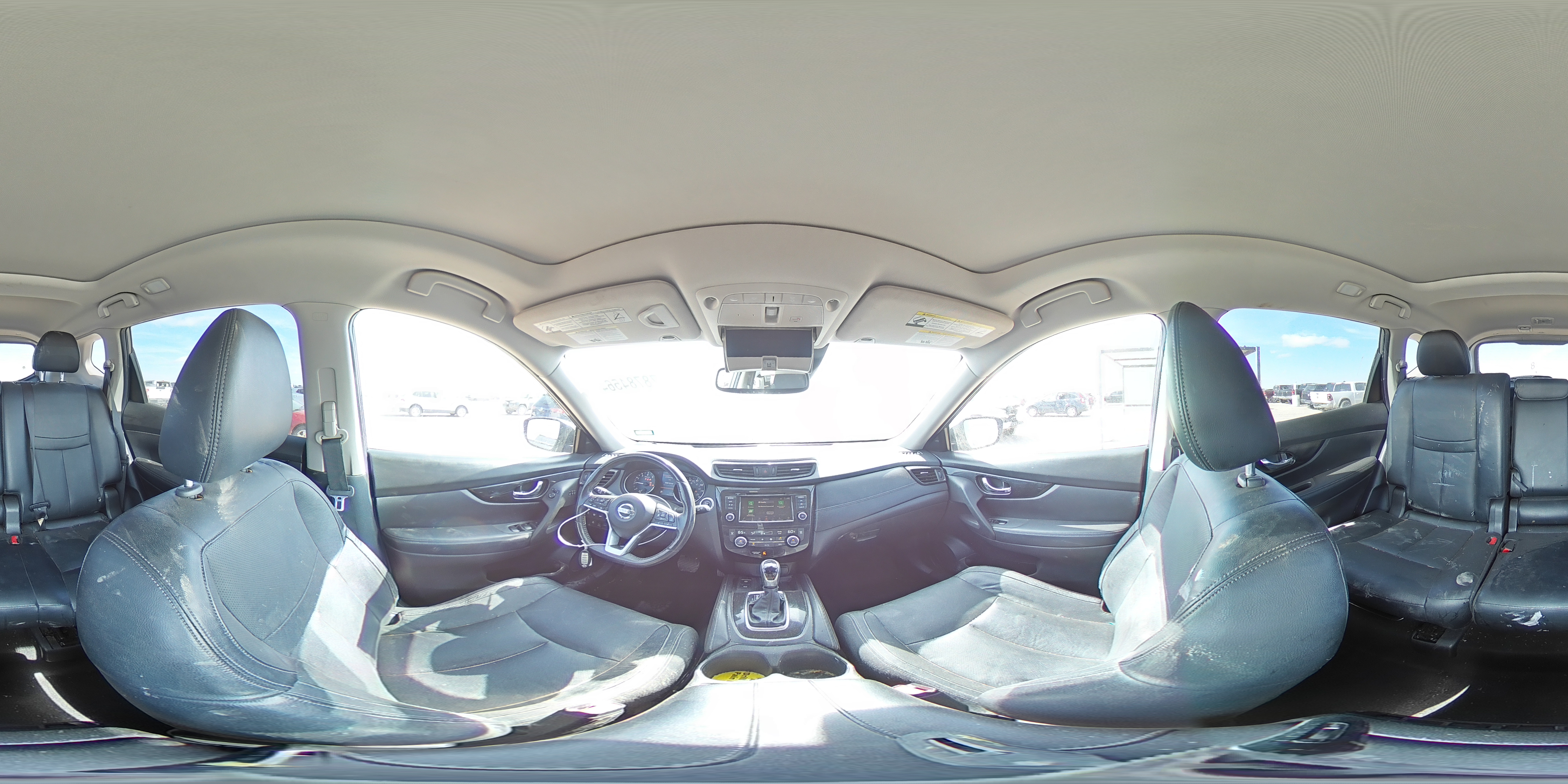 2018 Nissan Rogue - Image 14