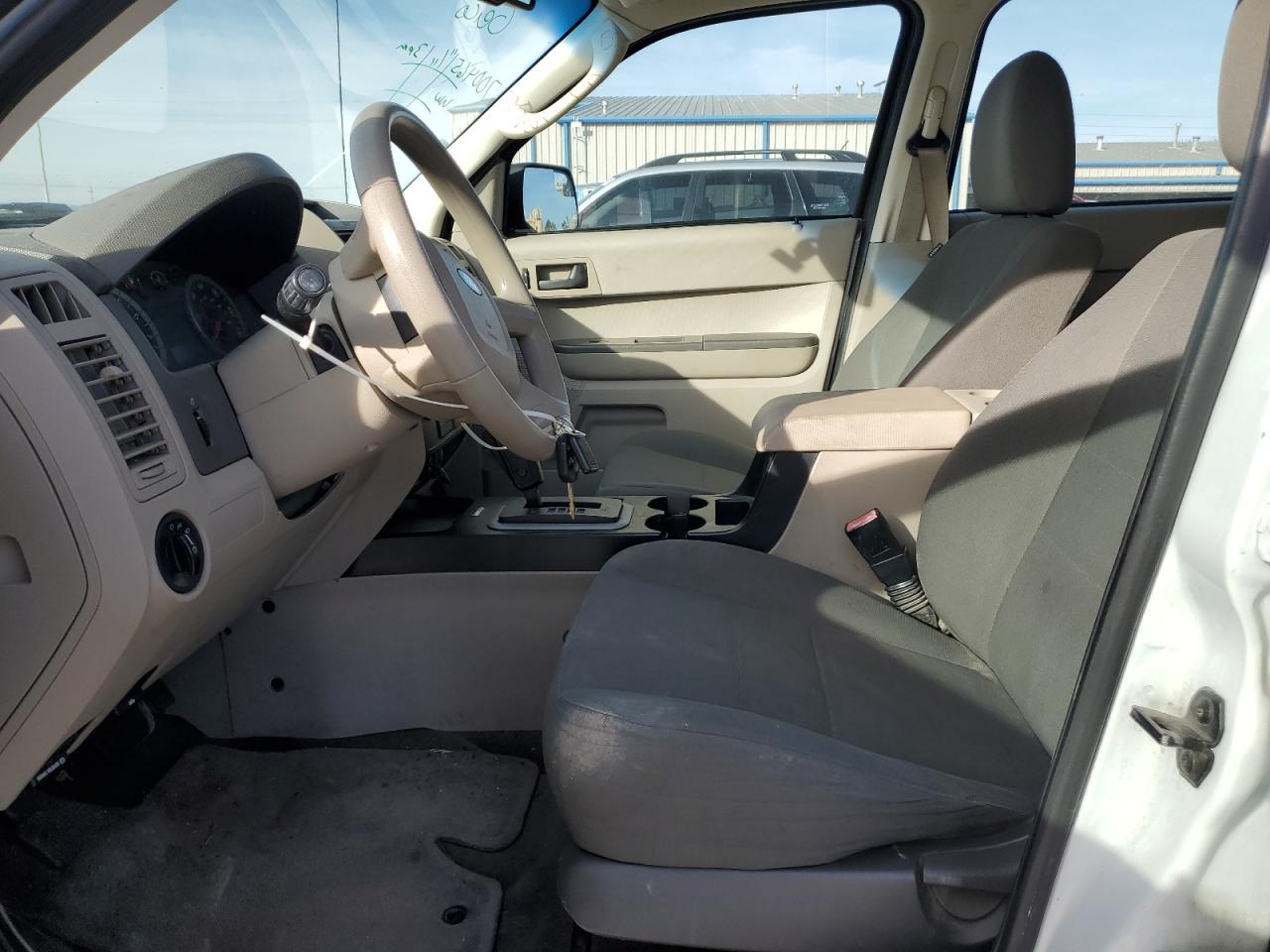 2010 Ford Escape - Image 7