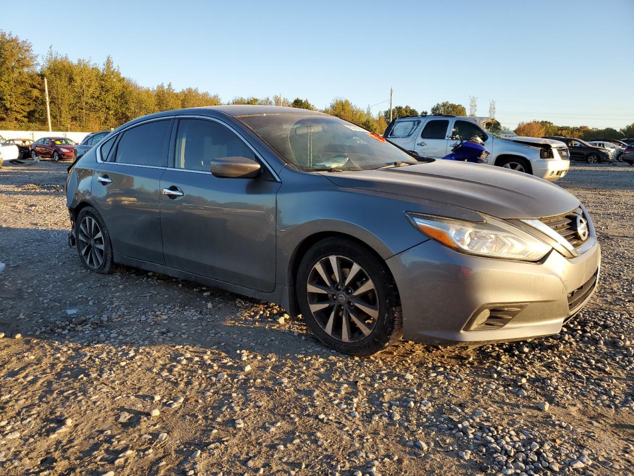 2017 Nissan Altima - Image 4