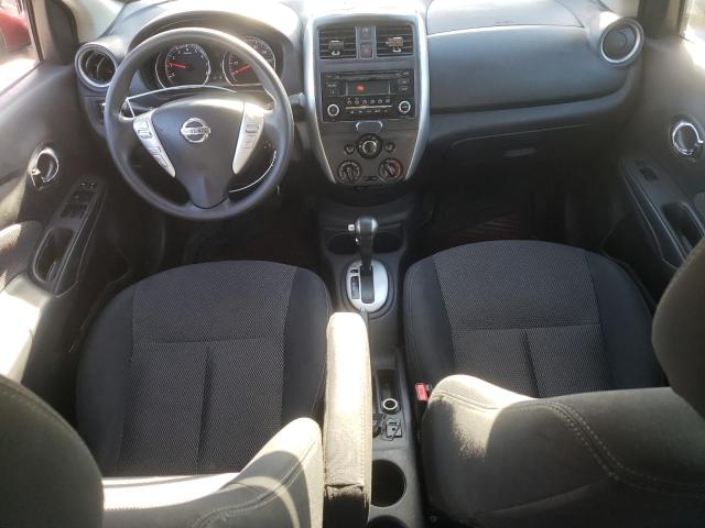  NISSAN VERSA 2015 Серебристый