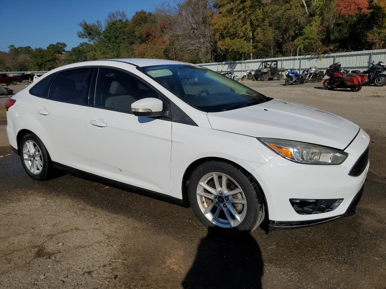 VIN 1FADP3F26FL336465 2015 FORD FOCUS no.4