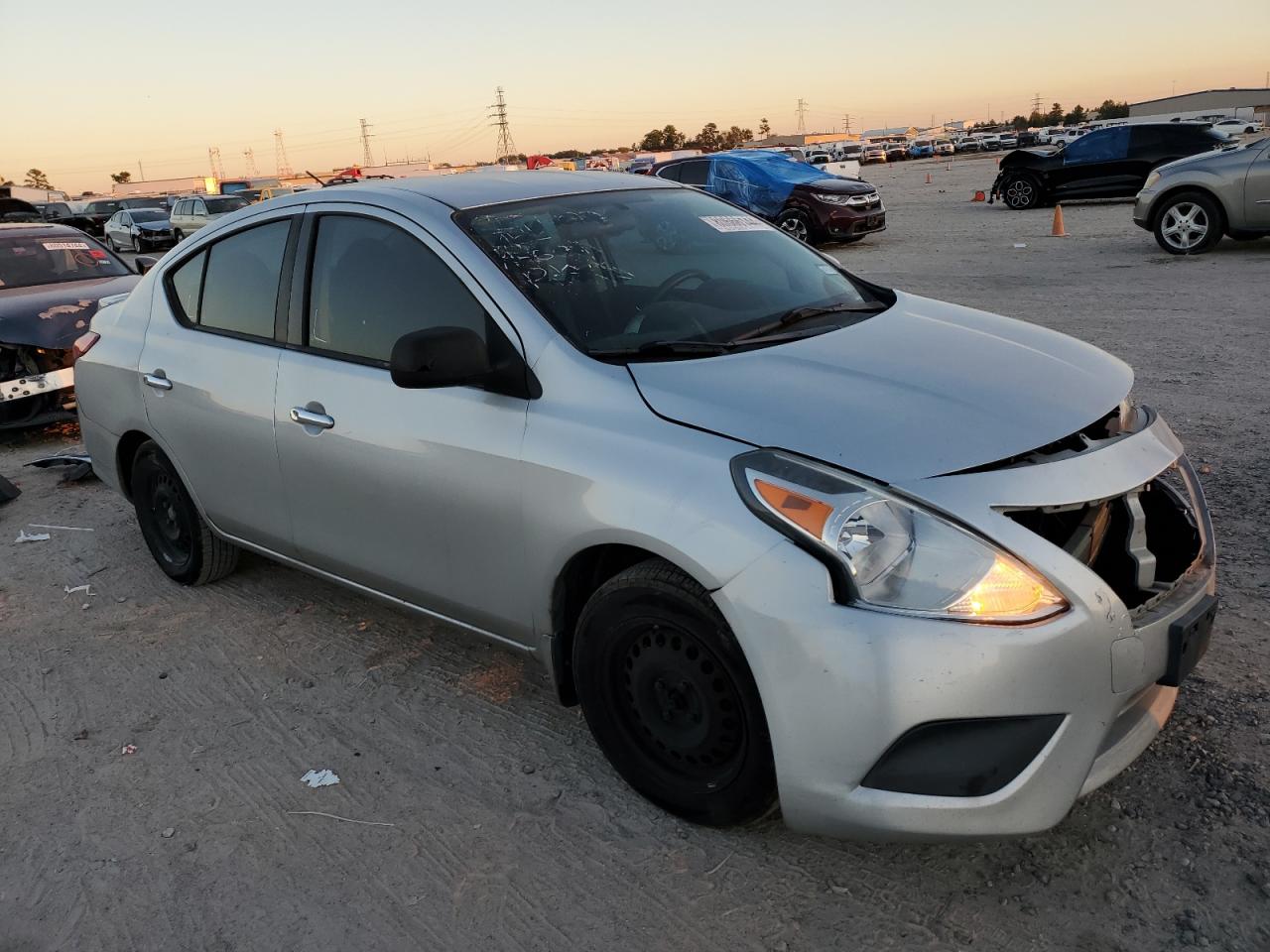 VIN 3N1CN7APXFL825853 2015 NISSAN VERSA no.4