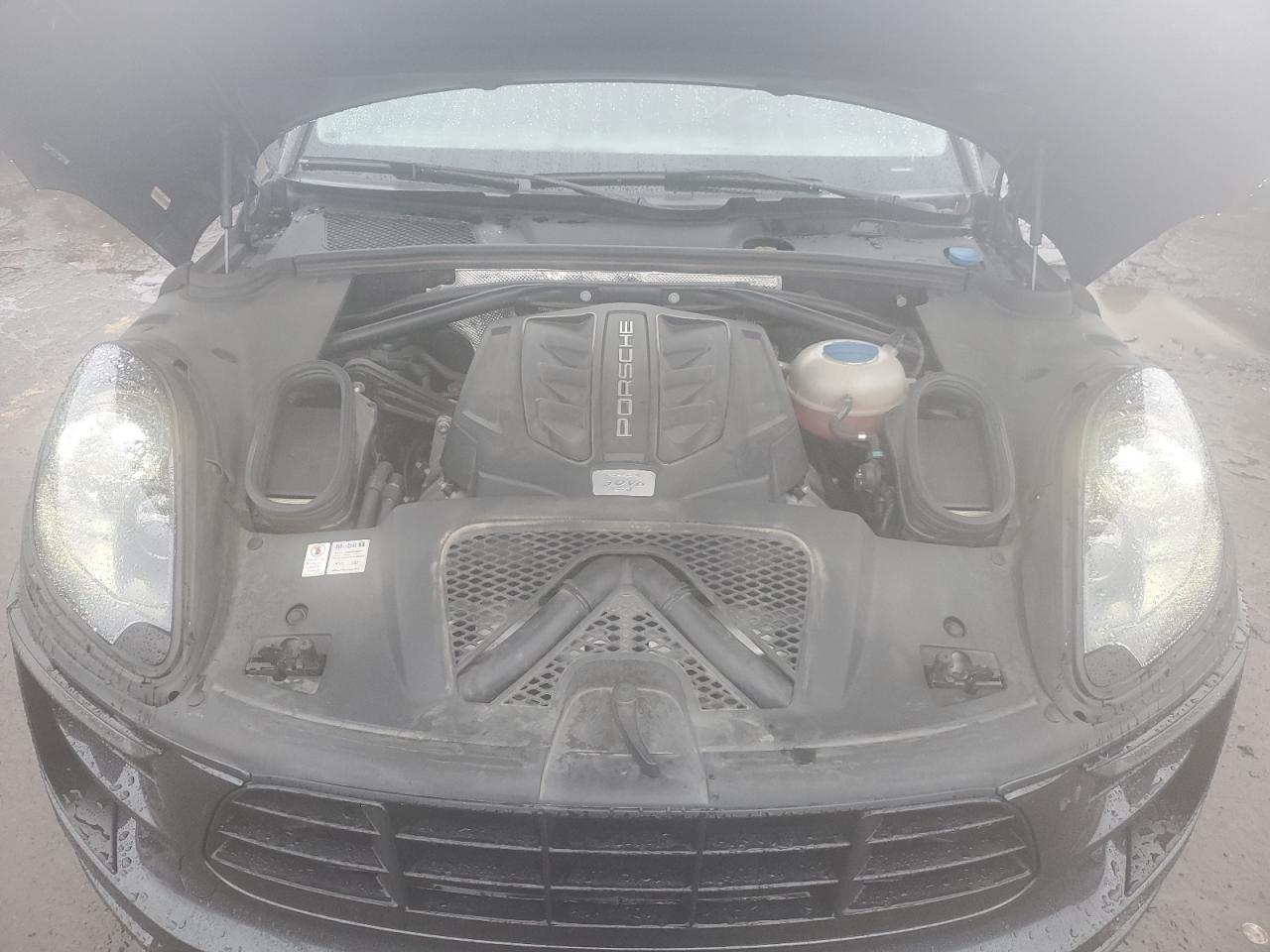 2017 Porsche Macan - Image 12