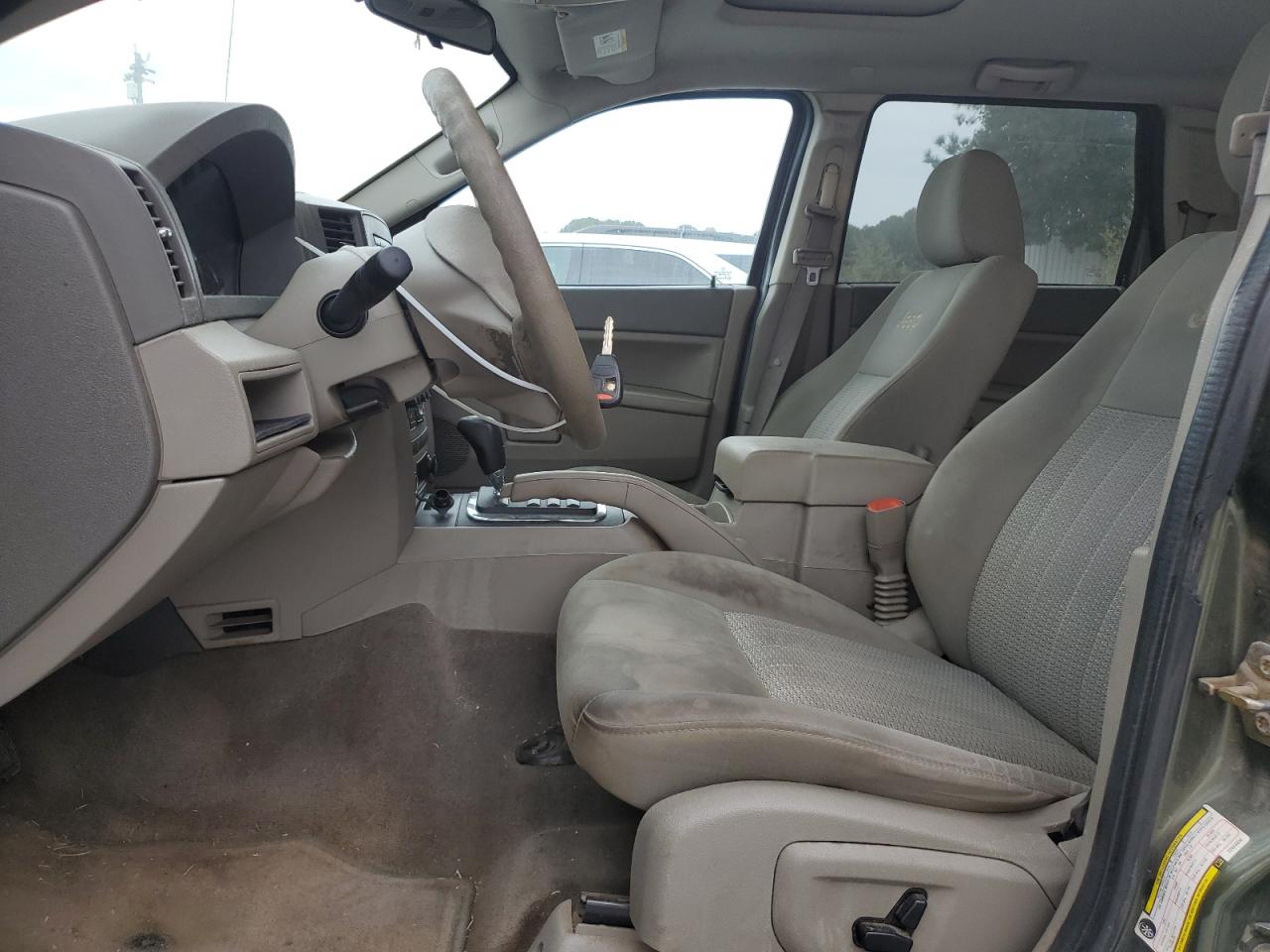 2007 Jeep Grand Cherokee - Image 7