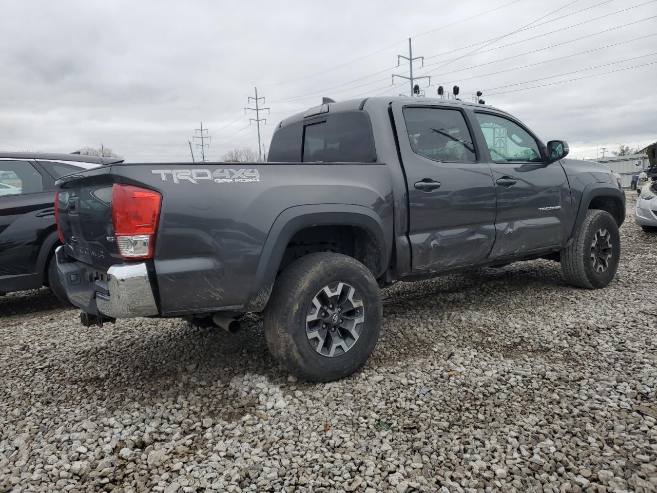 VIN 3TMCZ5AN6HM089270 2017 TOYOTA TACOMA no.3