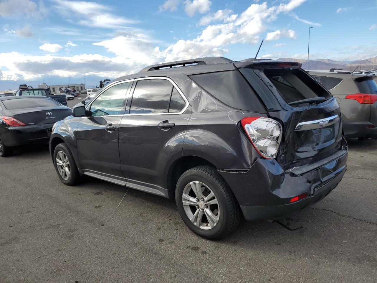 VIN 1GNALBEK9FZ108811 2015 CHEVROLET EQUINOX no.2