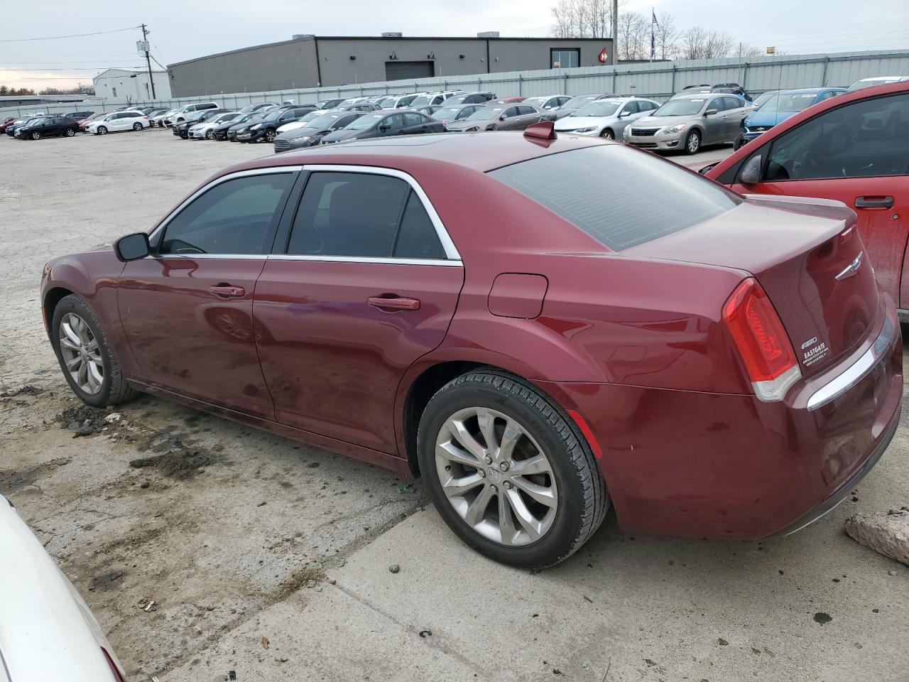 VIN 2C3CCARG6GH304728 2016 CHRYSLER 300 no.2