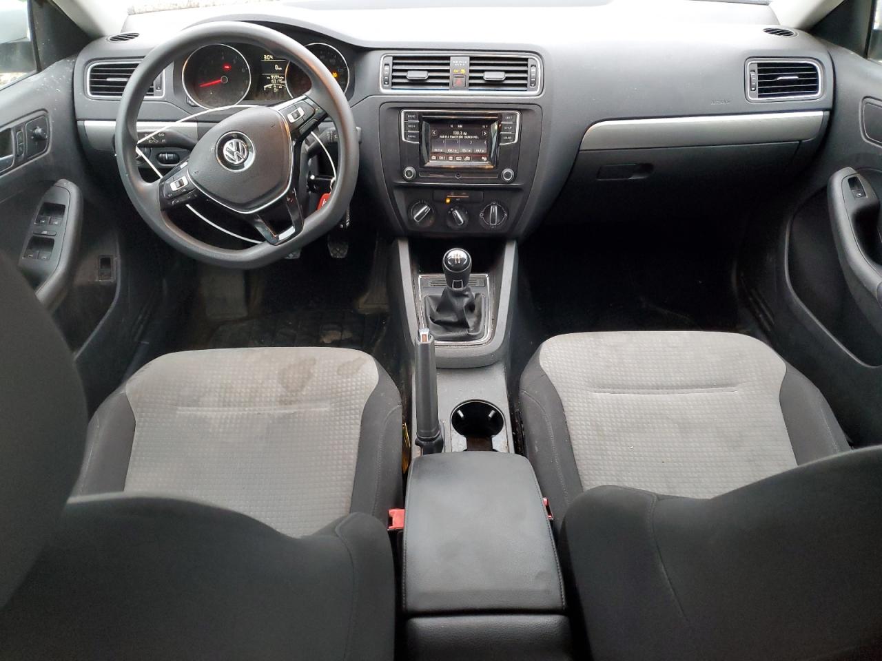 2017 Volkswagen Jetta - Image 8