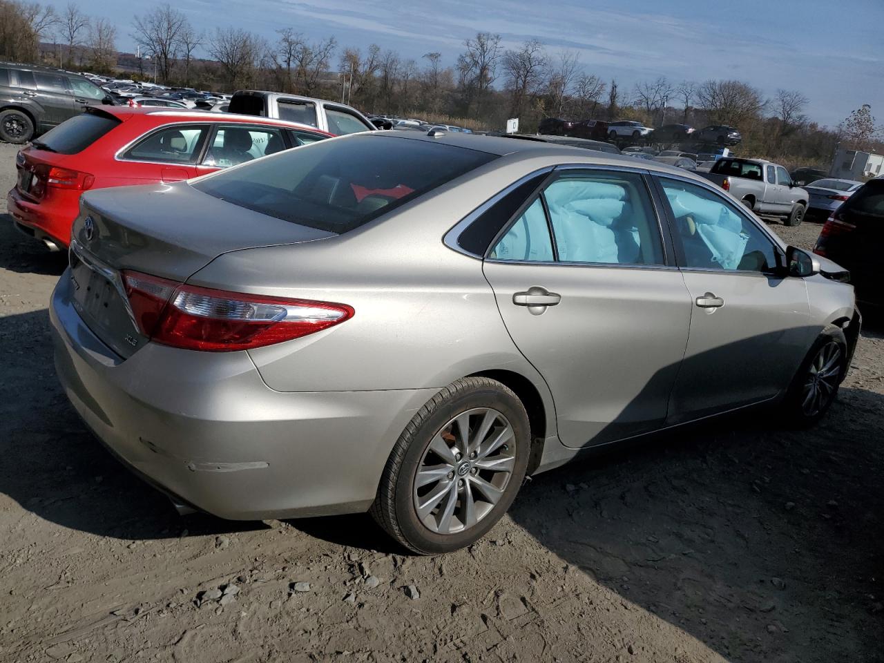 VIN 4T1BK1FK1GU575000 2016 TOYOTA CAMRY no.3