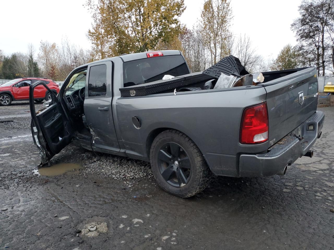 2013 RAM 1500 - Image 2
