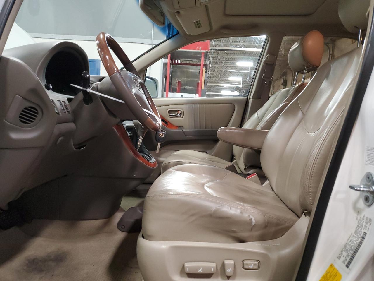 2002 Lexus RX - Image 7