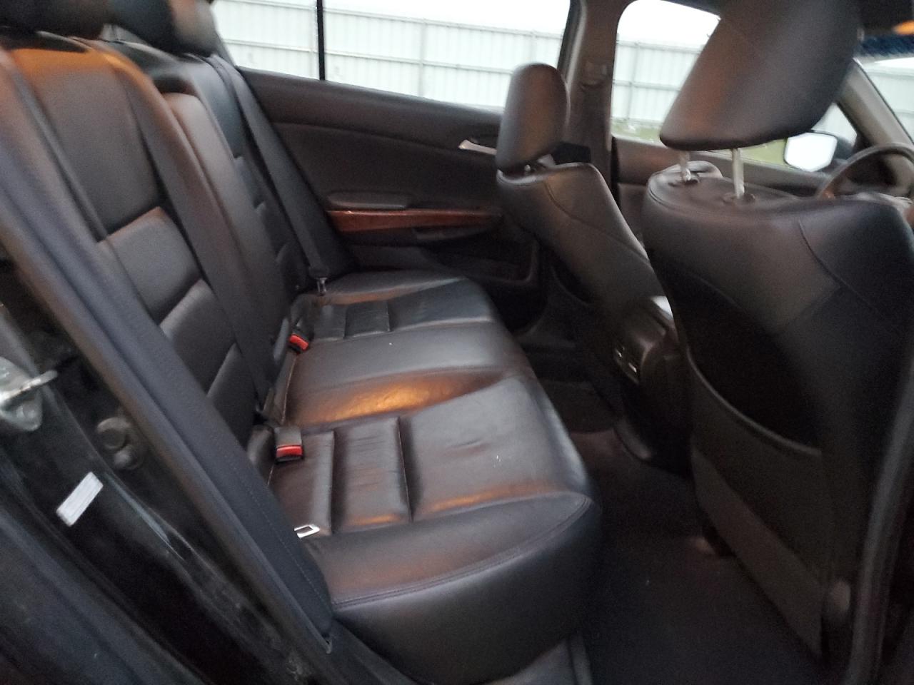 2012 Honda Accord - Image 10