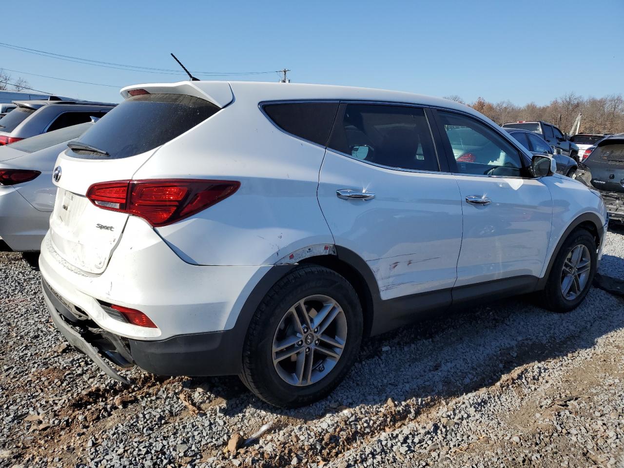 2018 Hyundai Santa Fe - Image 3