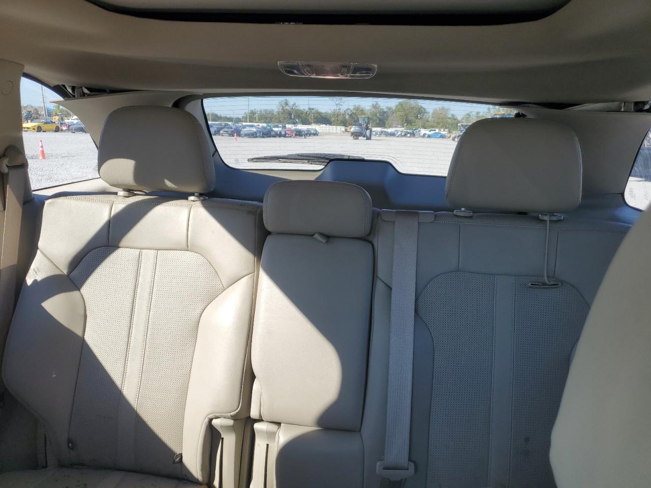 2014 Lincoln MKX - Image 10