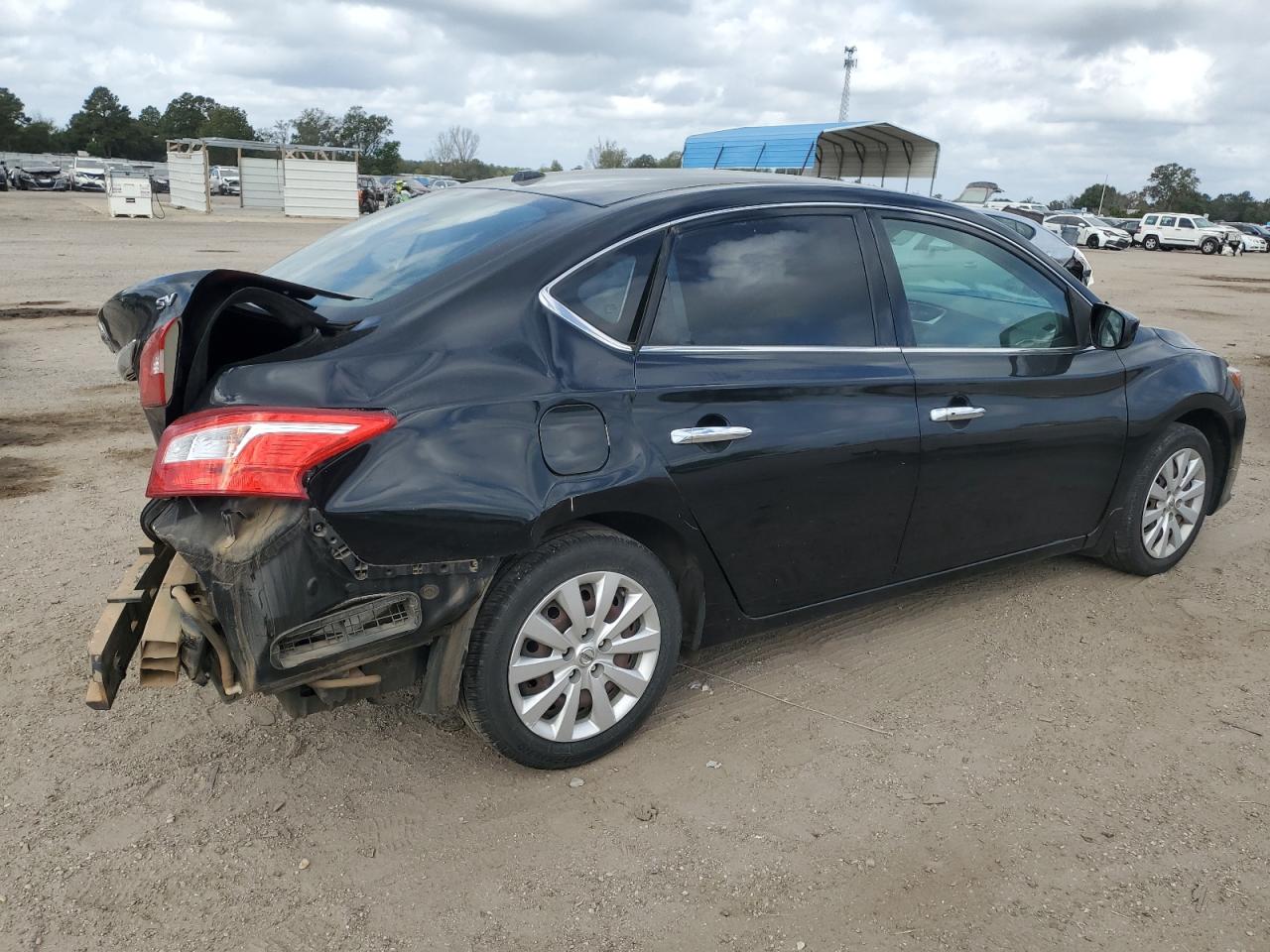 2017 Nissan Sentra - Image 3