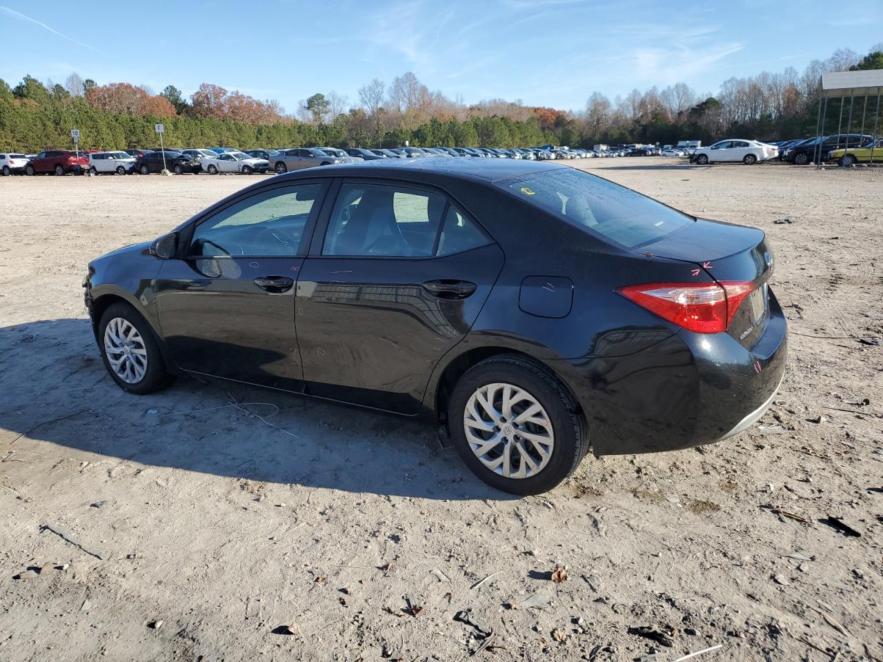 VIN 2T1BURHEXJC055029 2018 TOYOTA COROLLA no.2