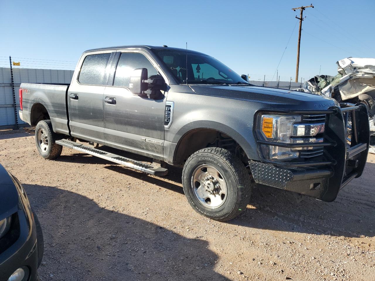 2017 Ford F250 - Image 4