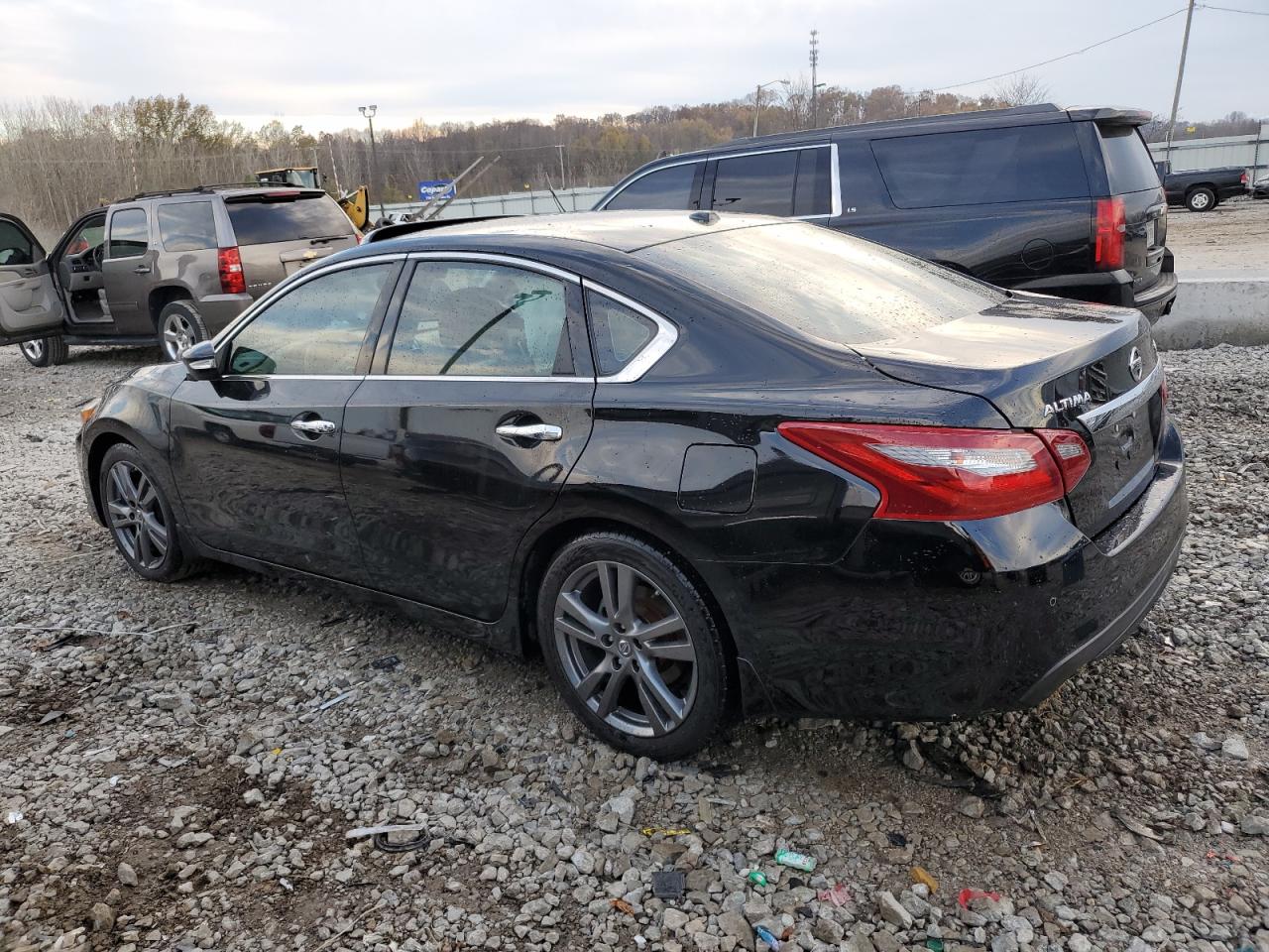 2018 Nissan Altima - Image 2