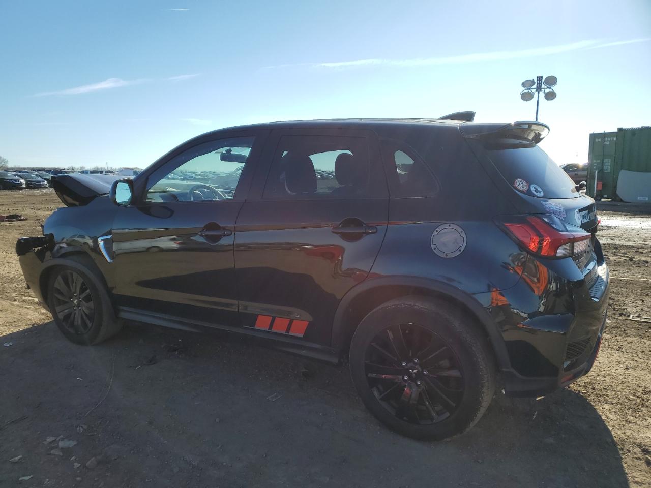 2020 Mitsubishi Outlander - Image 2