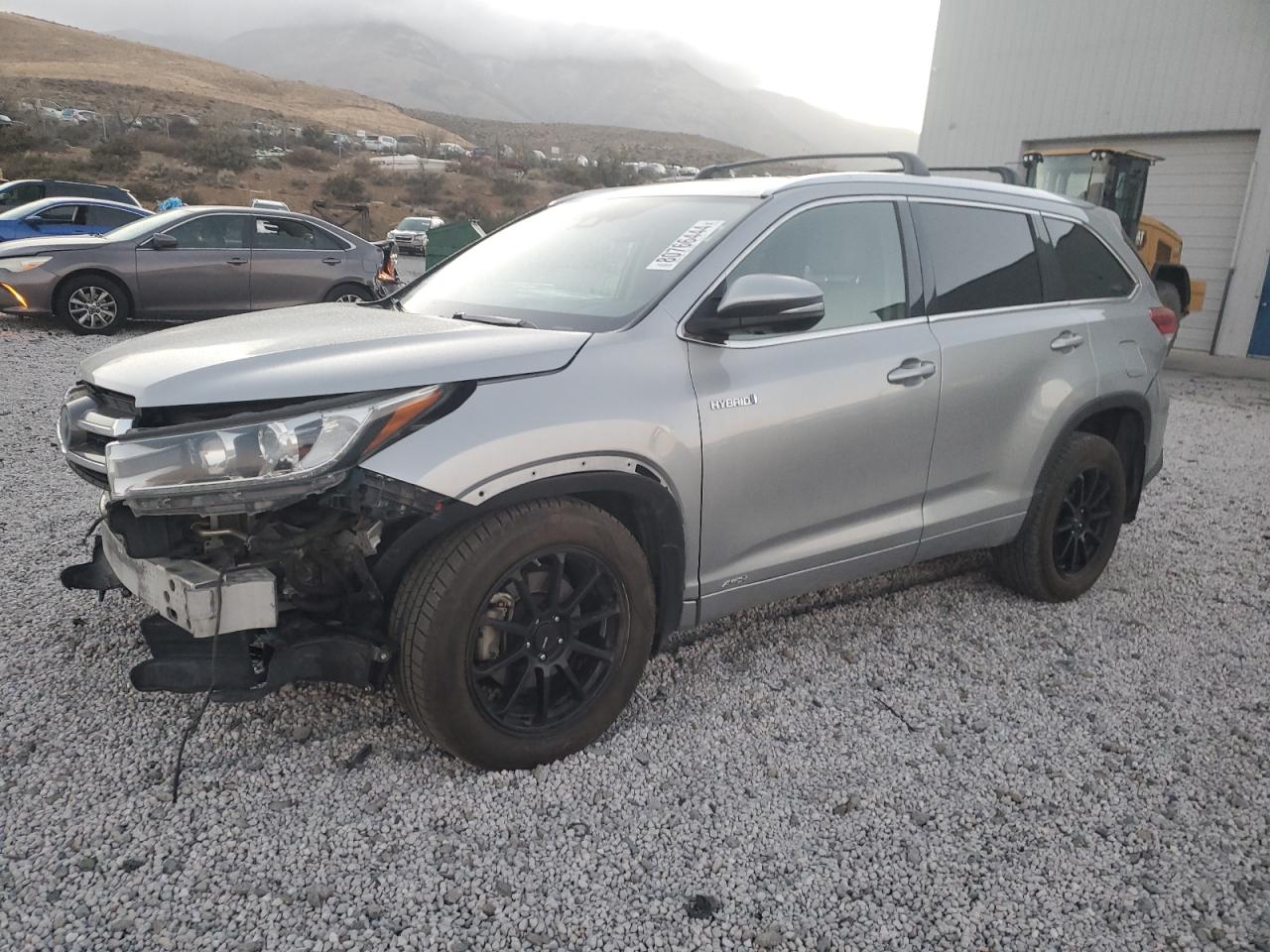 2017 Toyota Highlander - Image 1