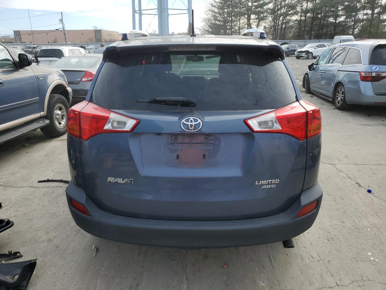2013 Toyota RAV 4 - Image 6