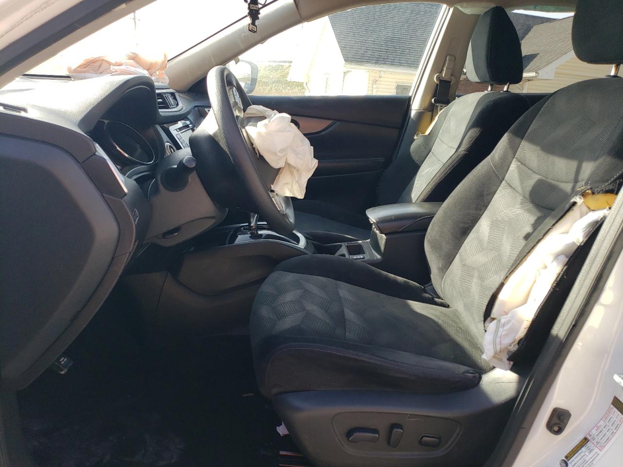 2016 Nissan Rogue - Image 7